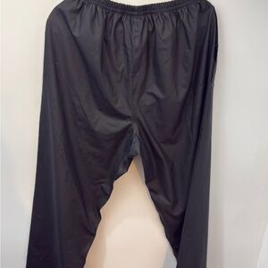 Columbia Men's Black Relaxed Elastic-Waist Joggers